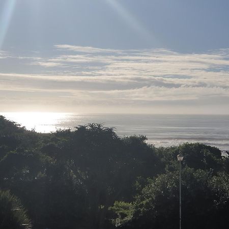 Deep Blue Guest House Amanzimtoti Exterior photo